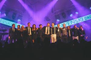 39967460_2393946440623111_5551798585076482048_n