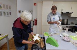 42659933_2083772438339442_9069269636771479552_n