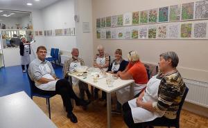 42666871_2083772991672720_1930241951605456896_n