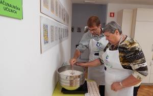 42772872_2083774018339284_7804900181874311168_n