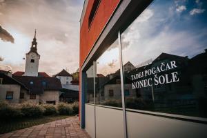 58461256_2216176038461861_1137969662592548864_n