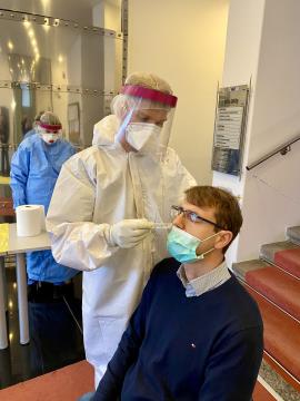 2DEF273E-E8ED-4805-B62B-A8EA75759E3E