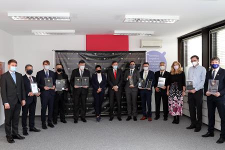 DC2C8A7E-E883-4D7D-8EC2-EF76FAE19C61