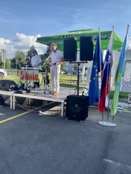 51C60BFA-88DF-4234-84D6-447CDF3E3B41