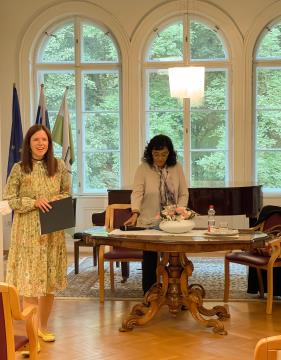 242560432_10161236656480558_8481912679973927522_n