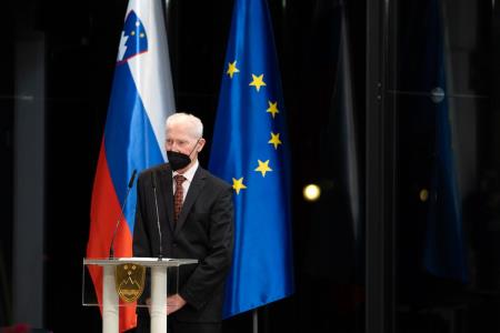 681b8eab0dd2ed8edc1c_62686215(1)