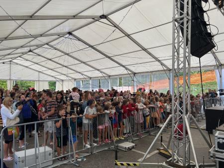 63ADF1D9-8869-4D82-A6DE-13209A9E2F8B