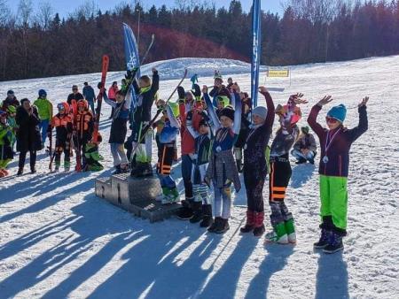 330984954_862632728300901_8757034801868153611_n