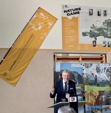 Deželni glavar dr. Peter Kaiser