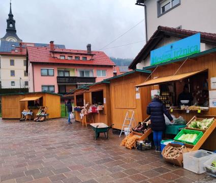 Pomlad na Mestni tržnici