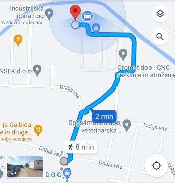 V Dobji vasi se nahaja priložnost.