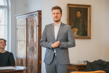 Predstavitev zgodovinskega romana Junak