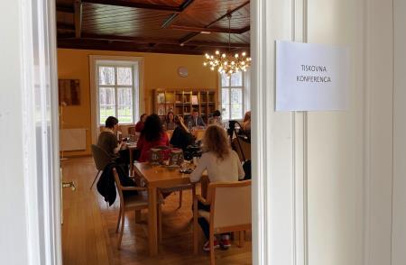 Srečanje z mediji v Koroški osrednji knjižnici