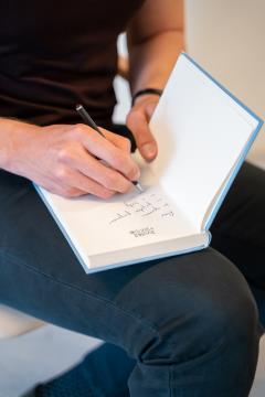 David Zupančič: Življenje v sivi coni