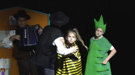 Gledališka predstava "Zaklad malo drugače"