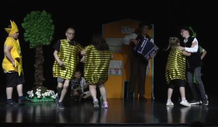 Gledališka predstava "Zaklad malo drugače"