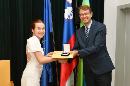 Sprejem zlatih maturantk in maturantov v Mestni hiši na Ravnah na Koroškem