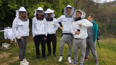 7Šolski čebelnjak SŠ Ravne