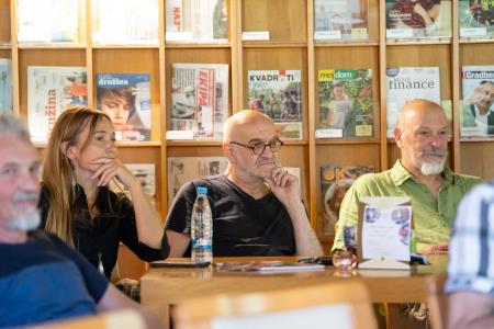 Okrogla miza 'Gremo v Jazbino?'