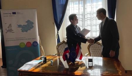 Podpis pogodbe o sovinanciranj projekta GreenTouru 