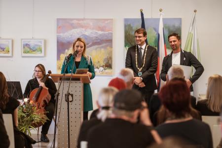 Geopark izobraževalne certifikate sta podelila predsednik dr. Tomaž Rožen in direktor EZTS Geopark Karavanke, mag. Gerald Hartmann 