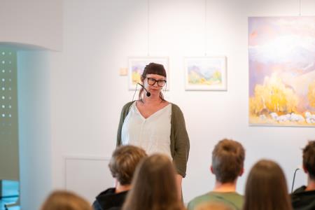 Pravljični dopoldan za mladostnike