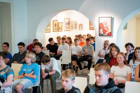 Pravljični dopoldan za mladostnike