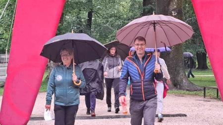 CF96A0C2-5812-4C01-9B8C-91B64B92F792