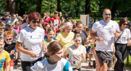 Tečem, da pomagam, športna prireditev, ki povezuje generacije