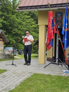 Zgodovinska ura  na Obretanovem