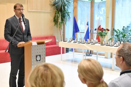 Župan dr. Tomaž Rožen sprejel ravenske odličnjakinje in odličnjake