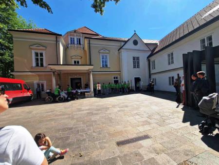 Skupaj z naravo – razstava učenk in učencev Dnevnega centra na Javorniku