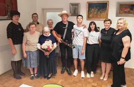 Ob zaključku dobrodelne akcije »Tečem, da pomagam«