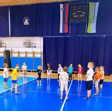 Razigrano ravensko poletje