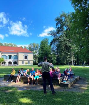 Razigrano ravensko poletje