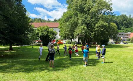 Razigrano ravensko poletje