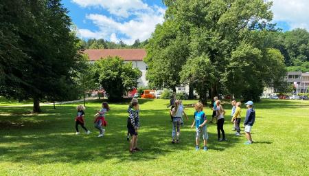 Razigrano ravensko poletje