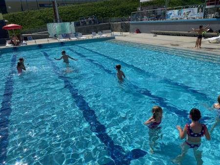 Razigrano ravensko poletje