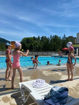 Razigrano ravensko poletje