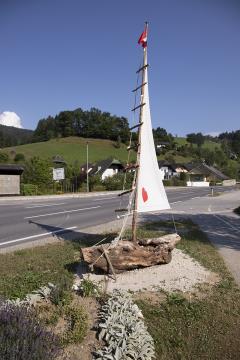 Srčna in počitniška kreacija na Brdinjah 