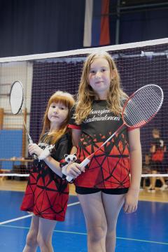 Zabavajmo se z badmintonom pomeni tudi zabavajmo se s športom