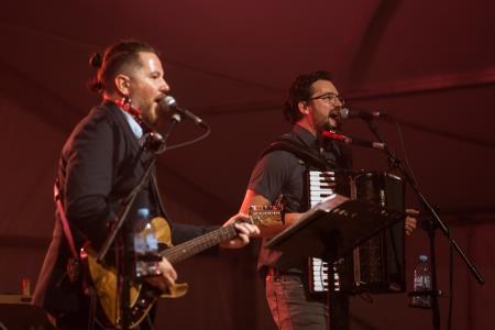 Petek in sobota pod šotorom na Ravenskih dnevih