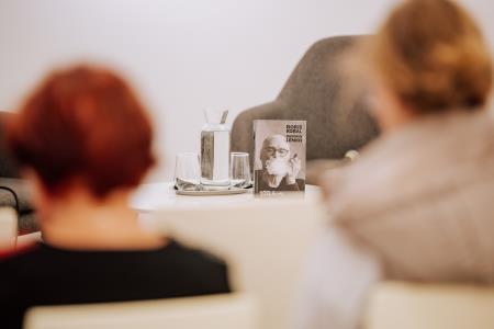 Boris Kobal v knjižnici Ravne