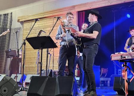dr. Tomaž Rožen podelil spominsko Listino o priznanju