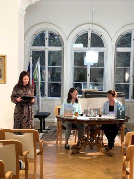 Irena Tršinar: predstavitev zbirk resničnih zgodb o naključjih