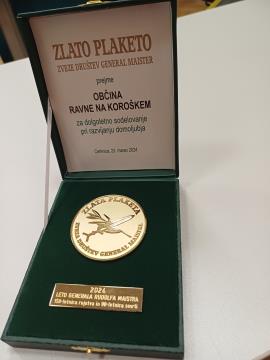 ZlaZlata plaketa Zveze društev general Maister