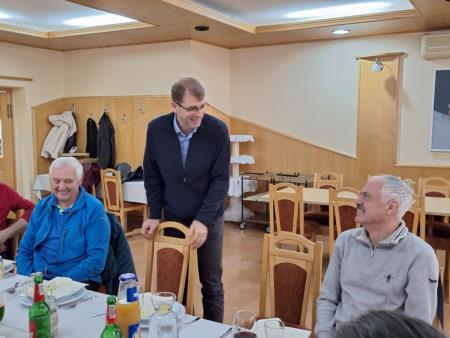 Srečanje članov programa Starejši za starejše z županom