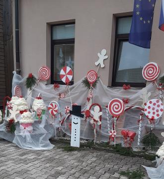 Novoletna tržnica in pohod z lučkami                                        
