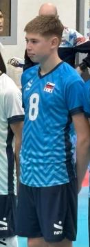 Ravenska odbojkarja Vid Merkač in Ožbi Slatinšek, člana slovenske reprezentance U16 na kvalifikacijskem turnirju MEVZA osvojila srebro