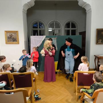 Gledališka predstava "Povodni mož''